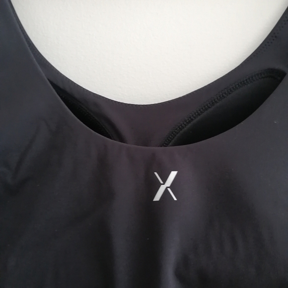 Knix HiTouch Active Contour Tank Top Black Small (Fits 32A, 32B, 32C) - Picture 7 of 16